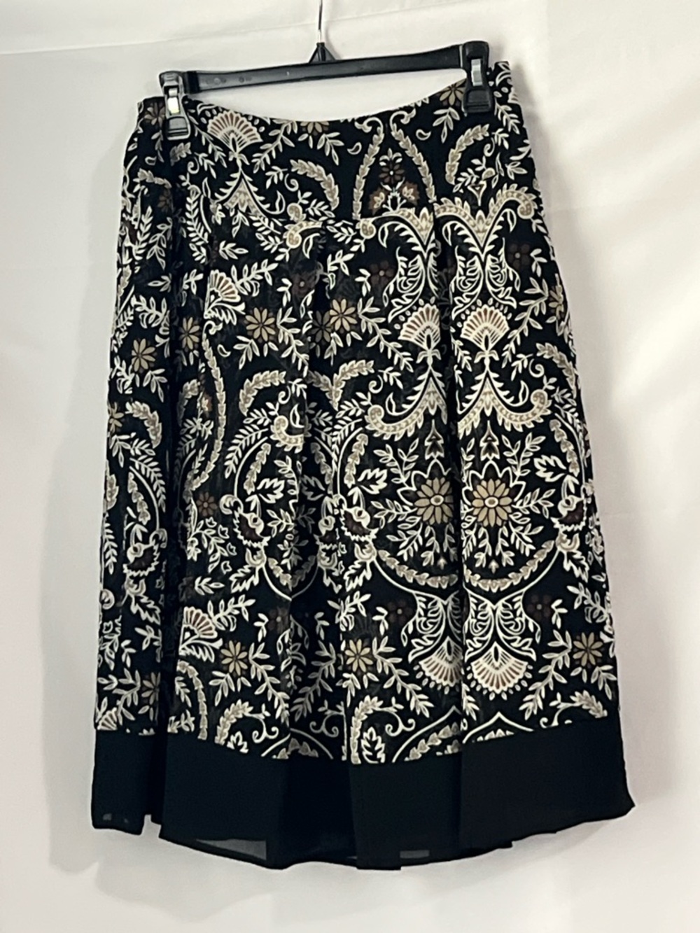 Worthington Black Midi‎ Skirt with Cream Embroidered Motif, Size 4